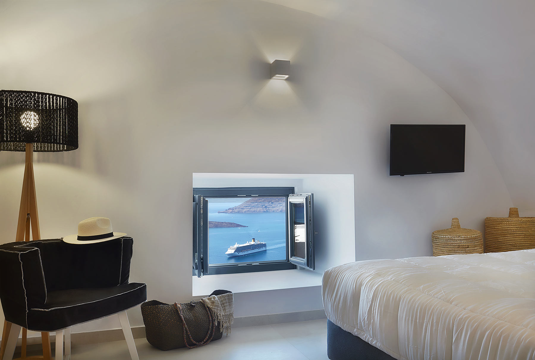 callia collection cave suites santorini 2