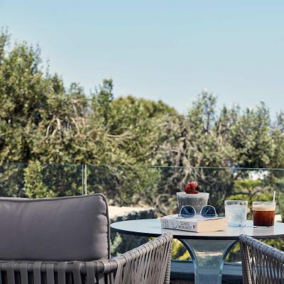 prive executive suite callia retreat santorini 22