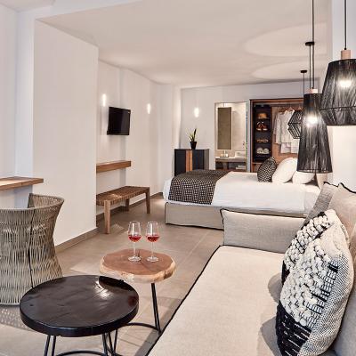 prive executive suite callia retreat santorini 3